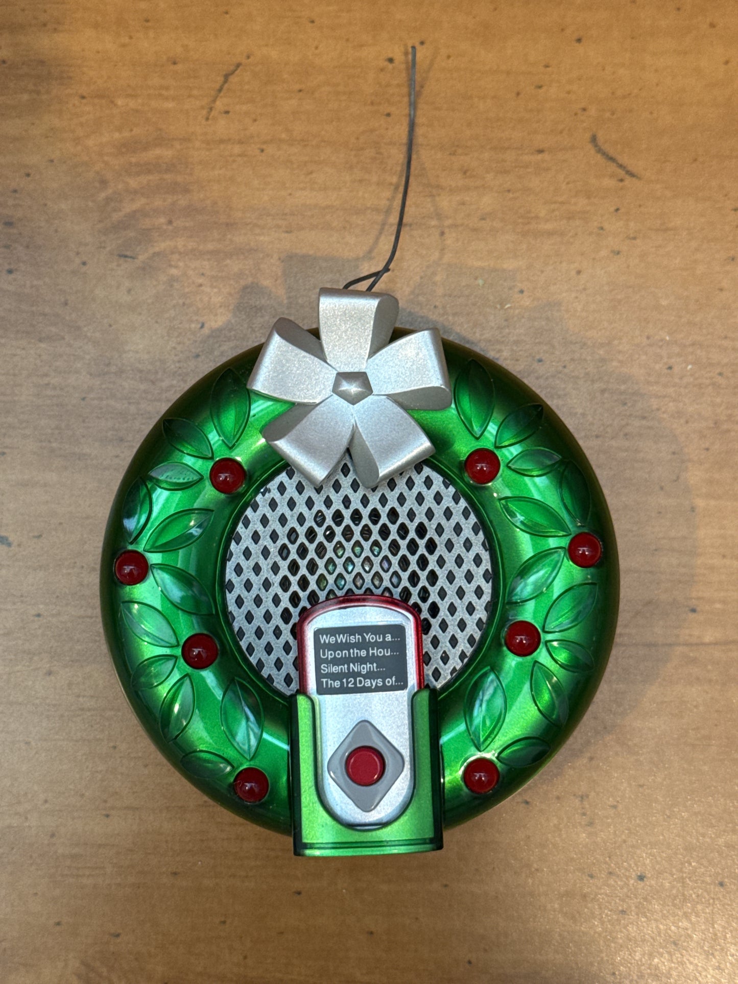 Hallmark Keepsake Ornament 2007 It's Beginning to Look a lot Like Christmas MP3 NIB Works