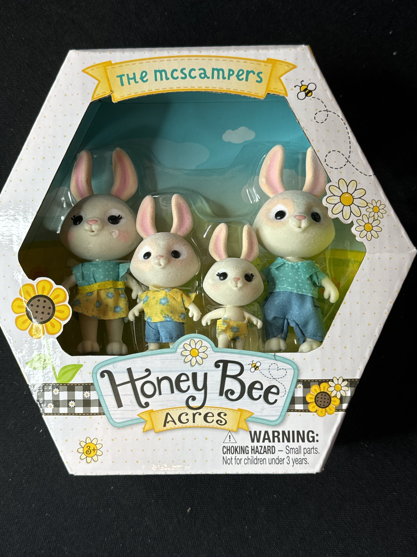 Honey Bee Acres The McScampers Rabbit Family New in Box