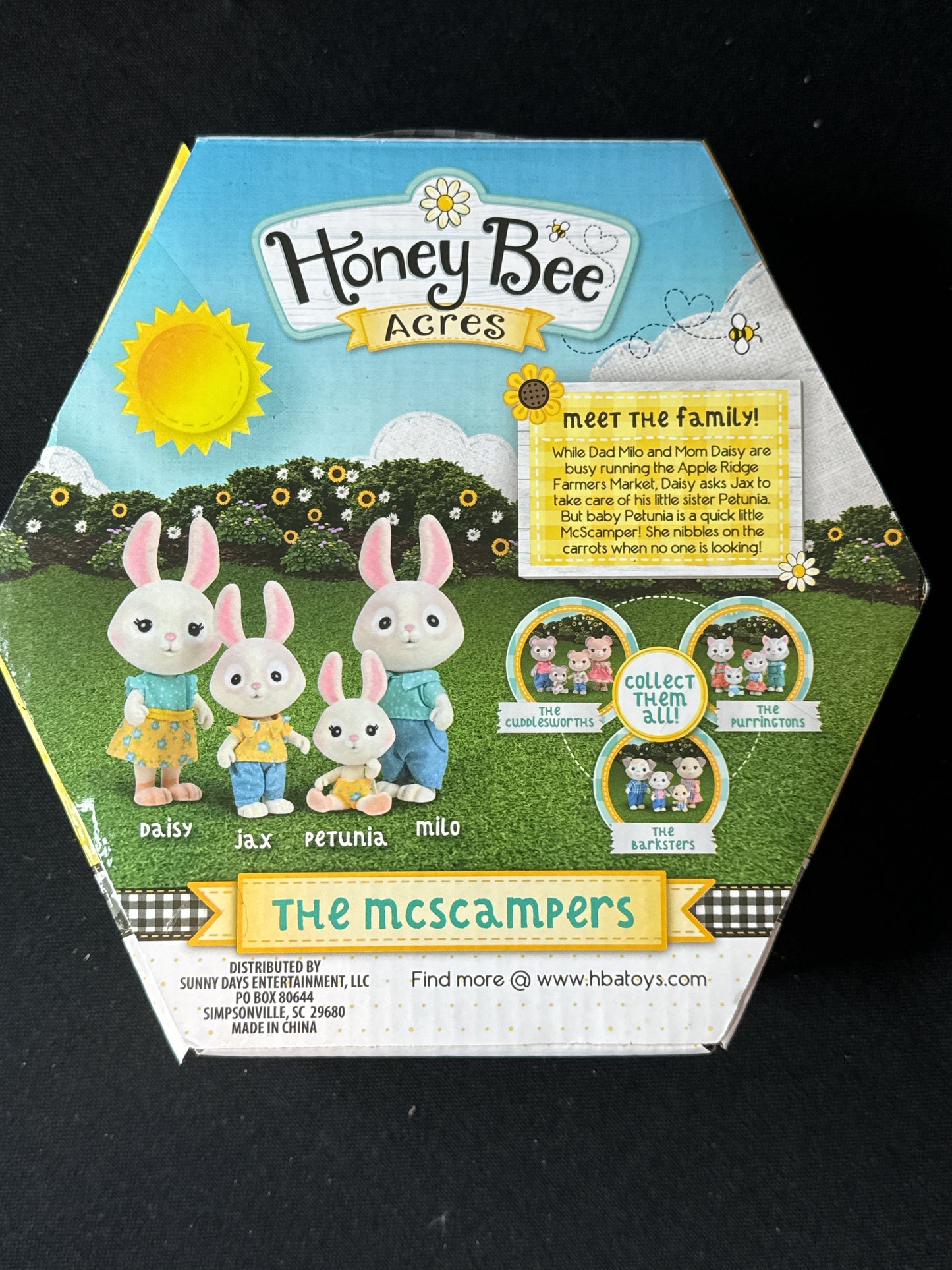 Honey Bee Acres The McScampers Rabbit Family New in Box