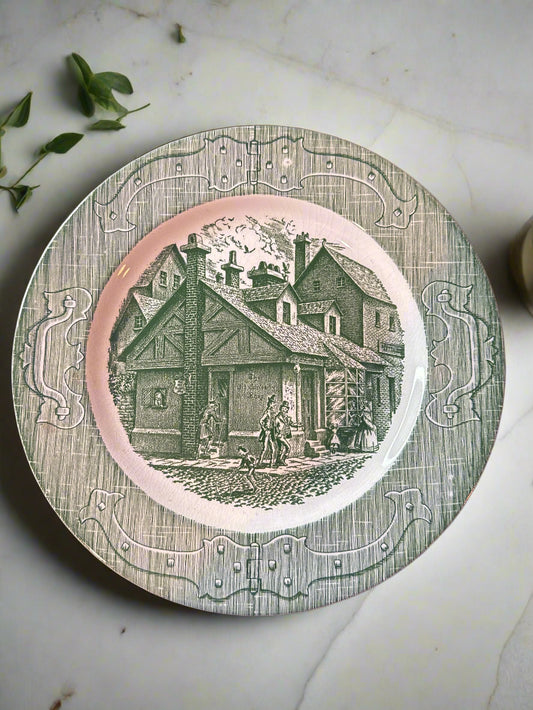 1950's Old Curiosity Shop Royal China Green Vintage Village Dinner Plate 10" Wide