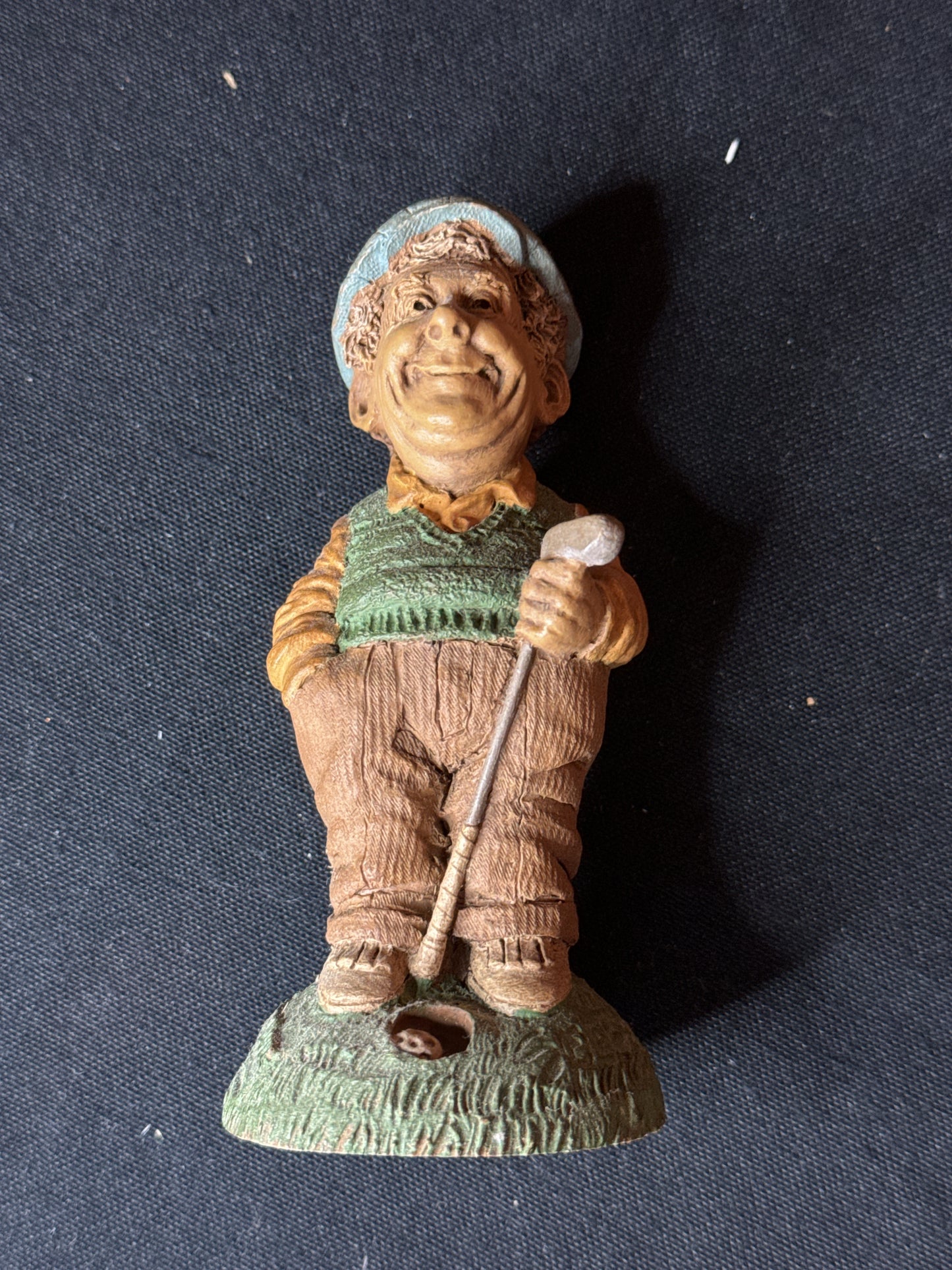 Cairn Studios Lee Sievers Figurines #56 Longest Putt 5" Tall Excellent condition, No chips, Cracks.