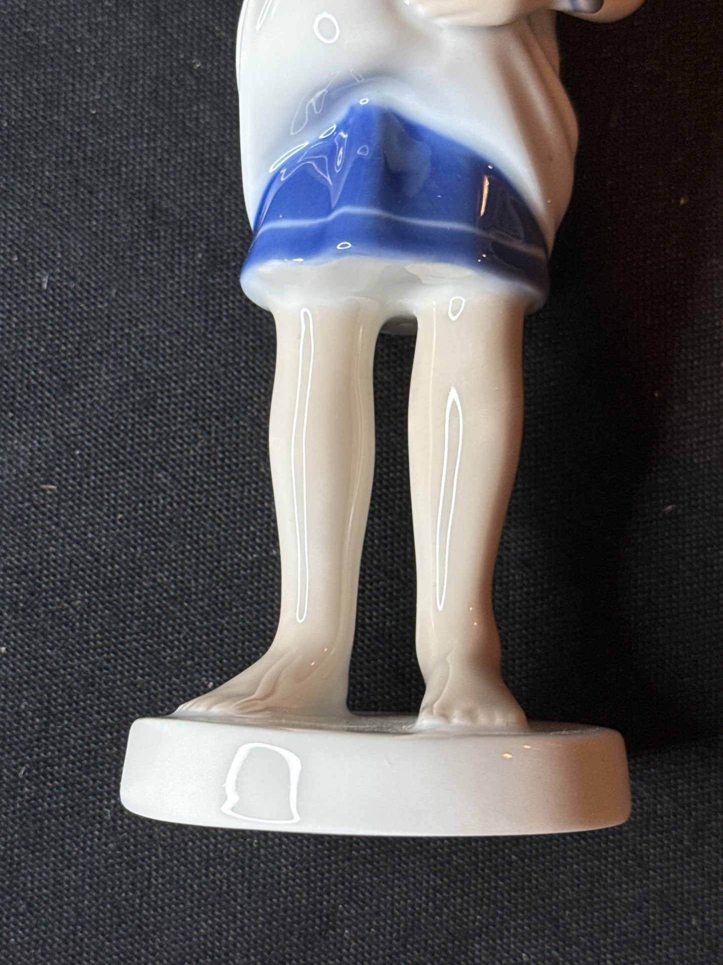 Vintage Bing & Grondahl B&G Porcelain Figurine "Girl with Cat" #1779 6 5/8" Tall