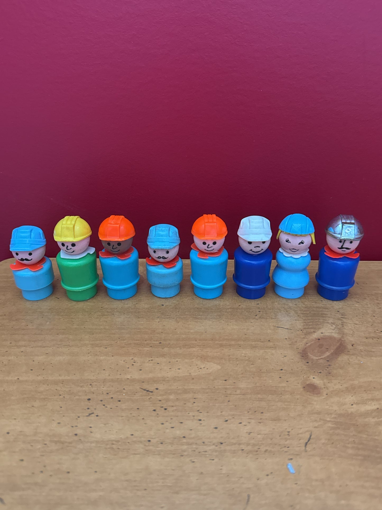 Vintage Fisher Price Little People Working Engineers Construction Hats Set of 8 Figures
