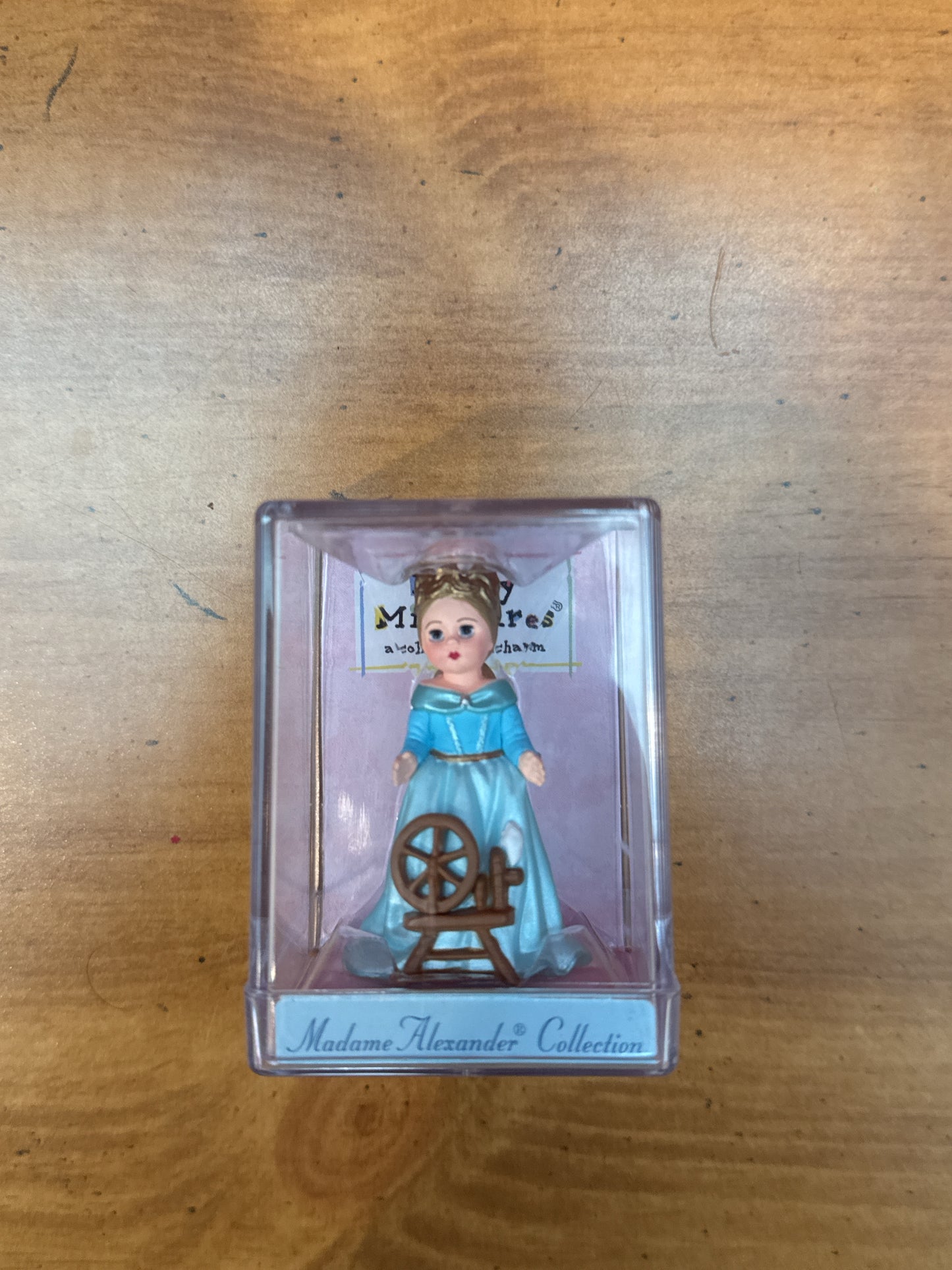 Hallmark Madame Alexander Collection Merry Miniatures Sleeping Beauty 2001 New in Box