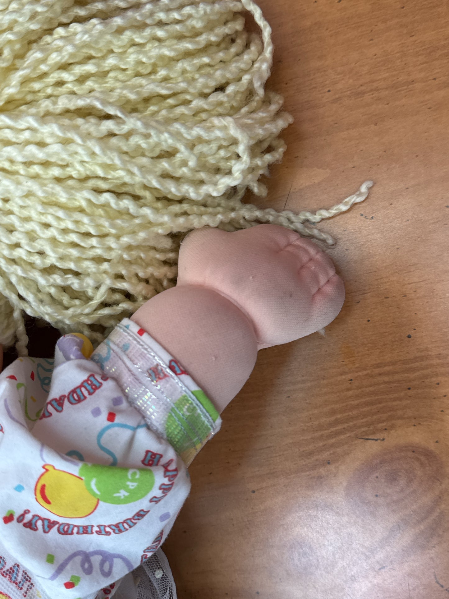 Vintage 1990 Hasbro Cabbage Patch Kid "Happy Birthday" Doll Blonde Hair Balloon Pattern Romper