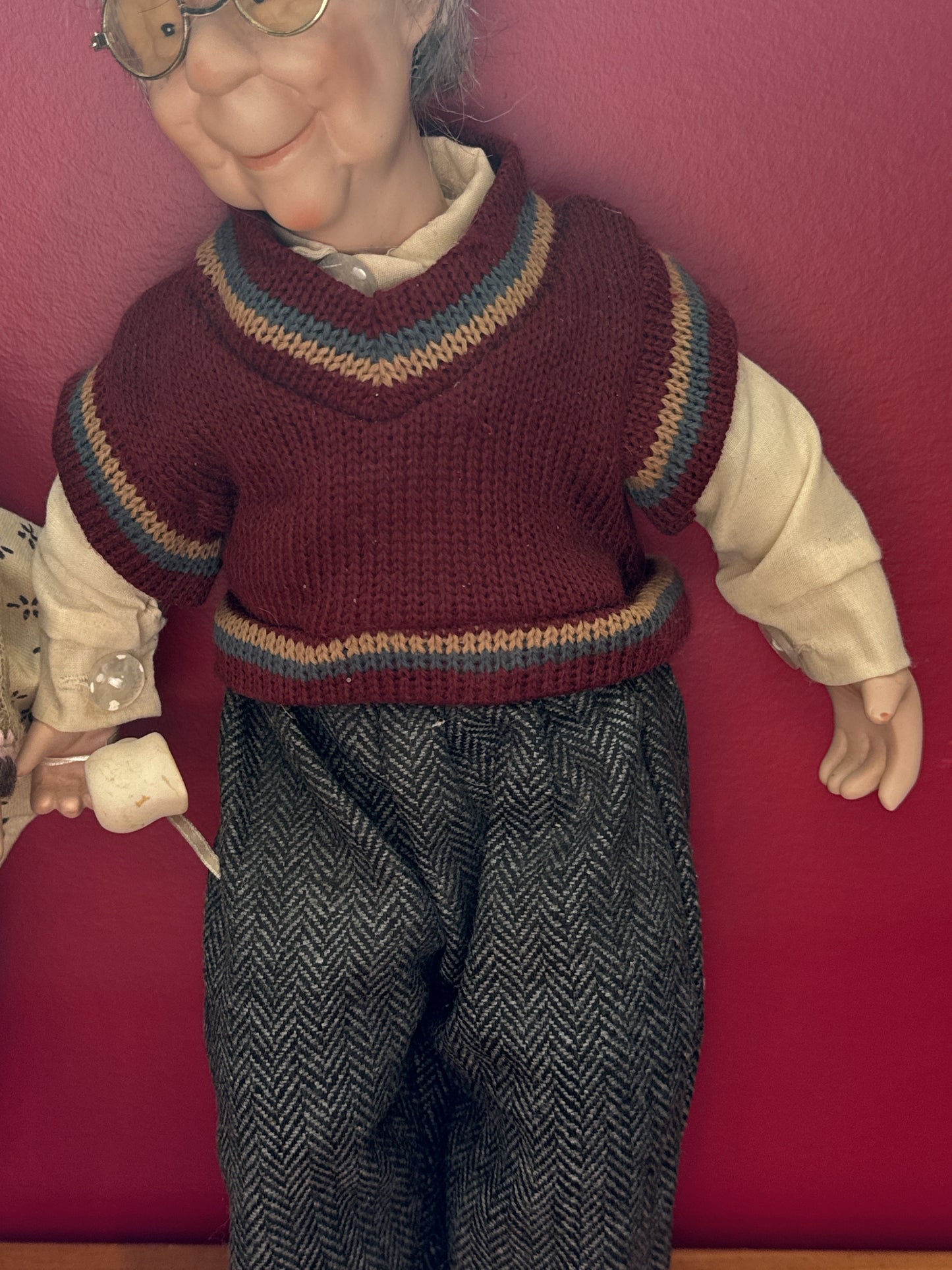 Vintage Old Grandma & Grandpa Dolls Porcelain Faces w/ Rocking Chairs & Accessories