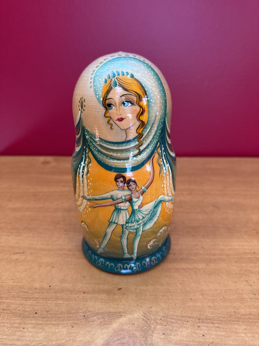 Russian Ballet Nesting Dolls Matryoshka Dolls 5 Pieces Beautifully Hand Painted