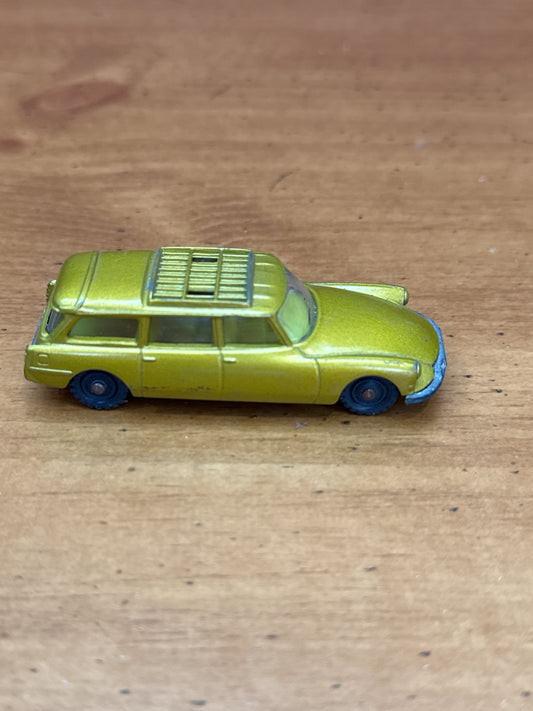 1960s Husky Models Citroen DS Safari Metallic Gold Die-cast Toy Car 1:64 Scale