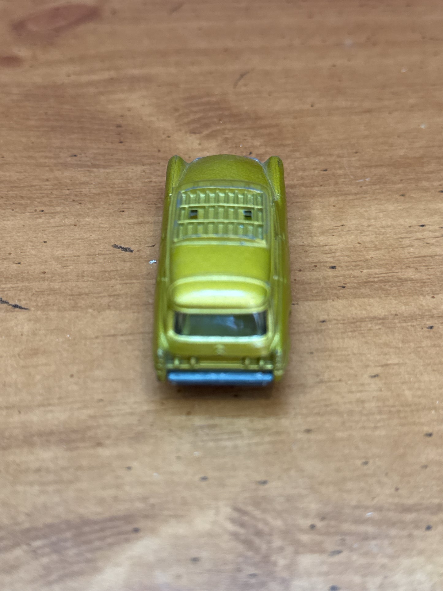 1960s Husky Models Citroen DS Safari Metallic Gold Die-cast Toy Car 1:64 Scale