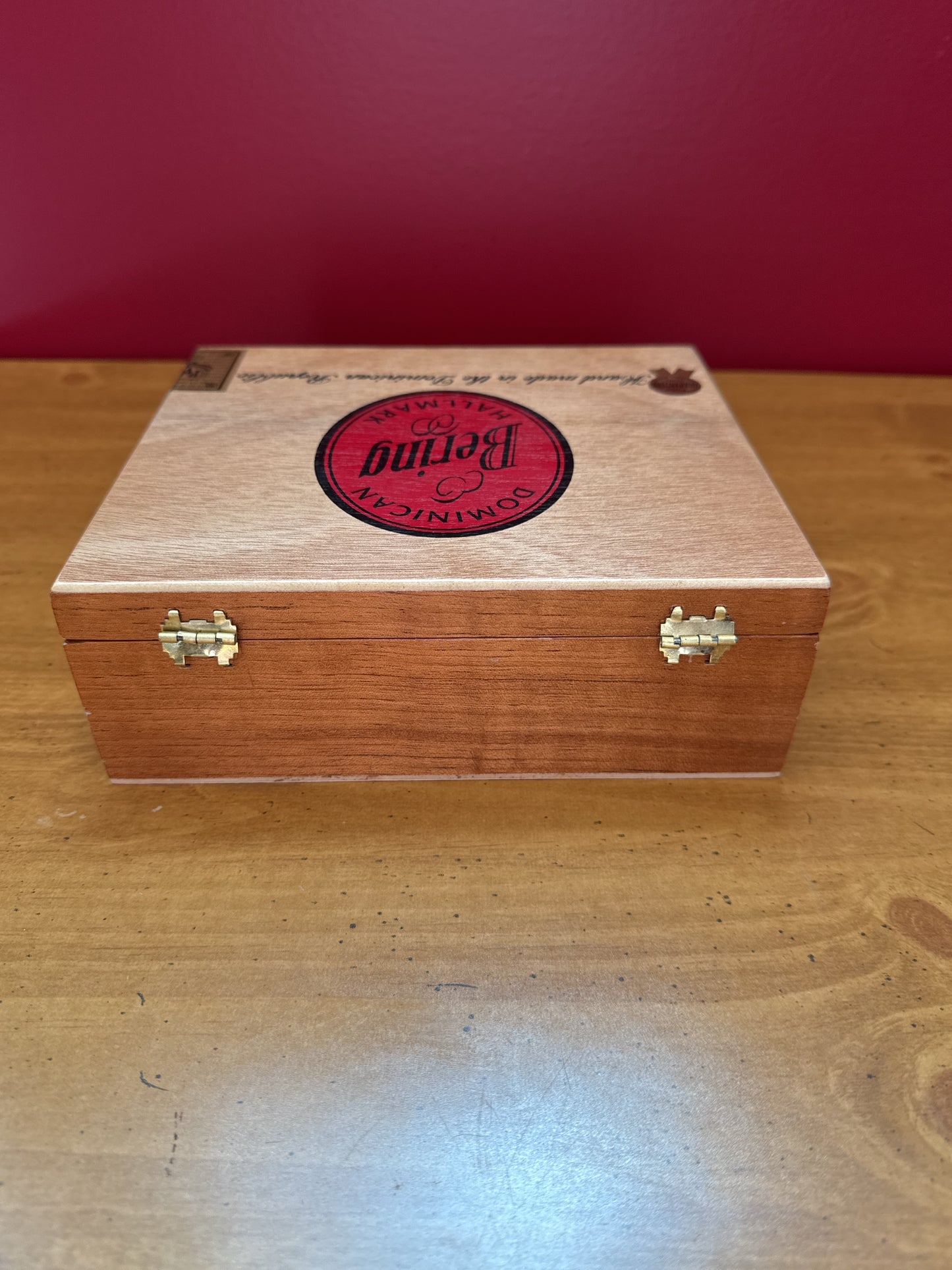 Dominican Republic Hallmark Bering Empty Cigar Box Wood Presidente