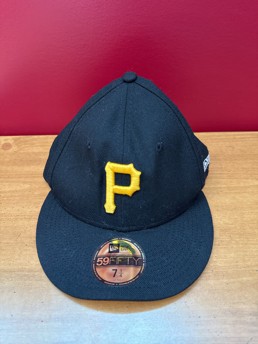 Pittsburg Pirates MLB New Era 59Fifty Sports Hat Cap Black Yellow 7 1/4 Fitted Hat