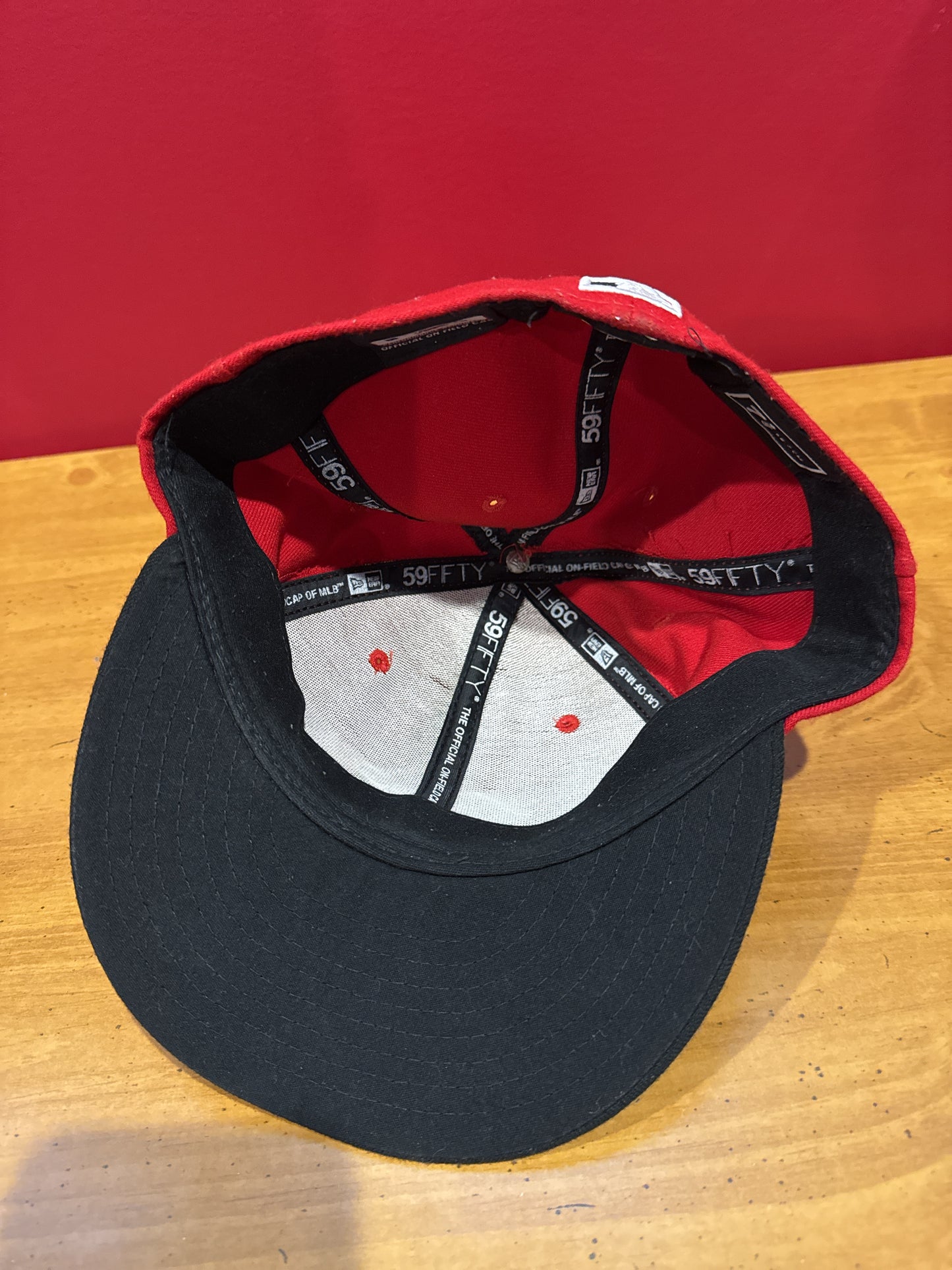 New Era 59Fifty Cincinnati Reds Fitted Sports Baseball Cap Hat 7 3/8 MLB Adult