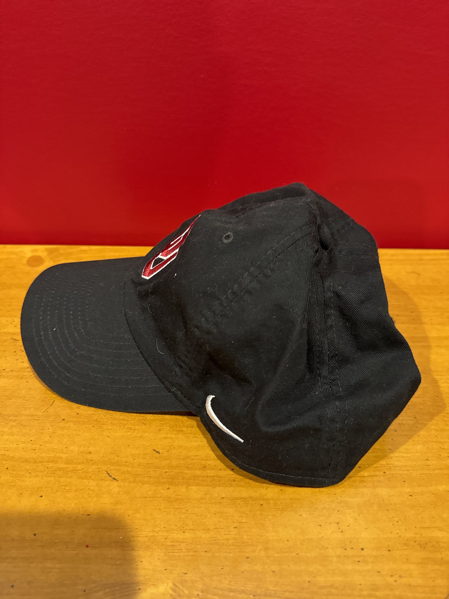 Oklahoma Sooners Nike Heritage 86 Logo Performance Adjustable Baseball Hat Blue Red