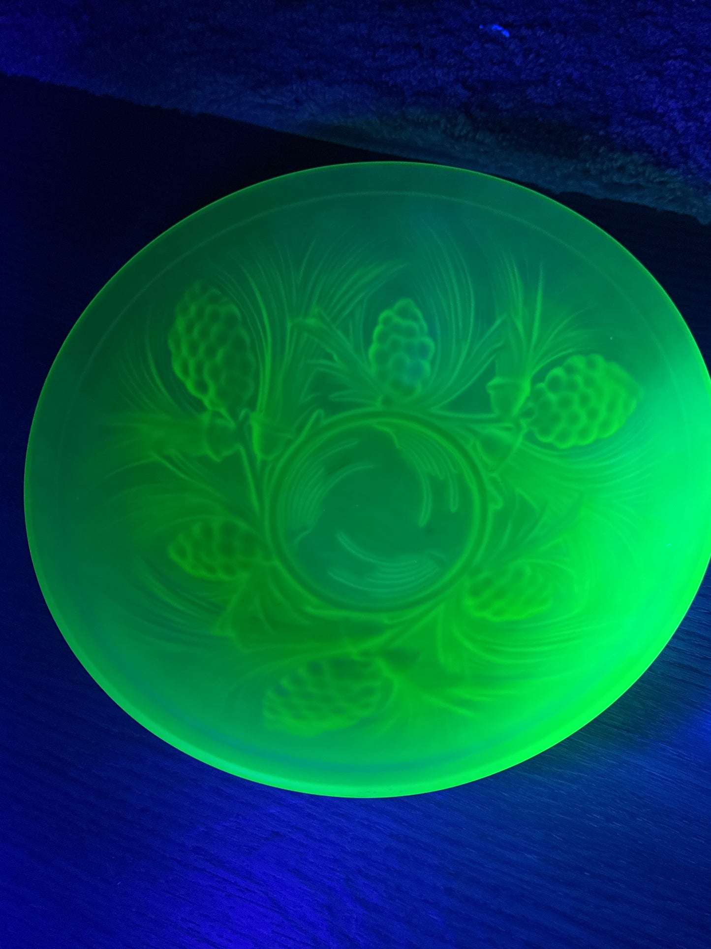 Uranium Glass Fruit Bowl with Pine Cone Design Excellent Condition 10.5" Wide 3.5" Tall