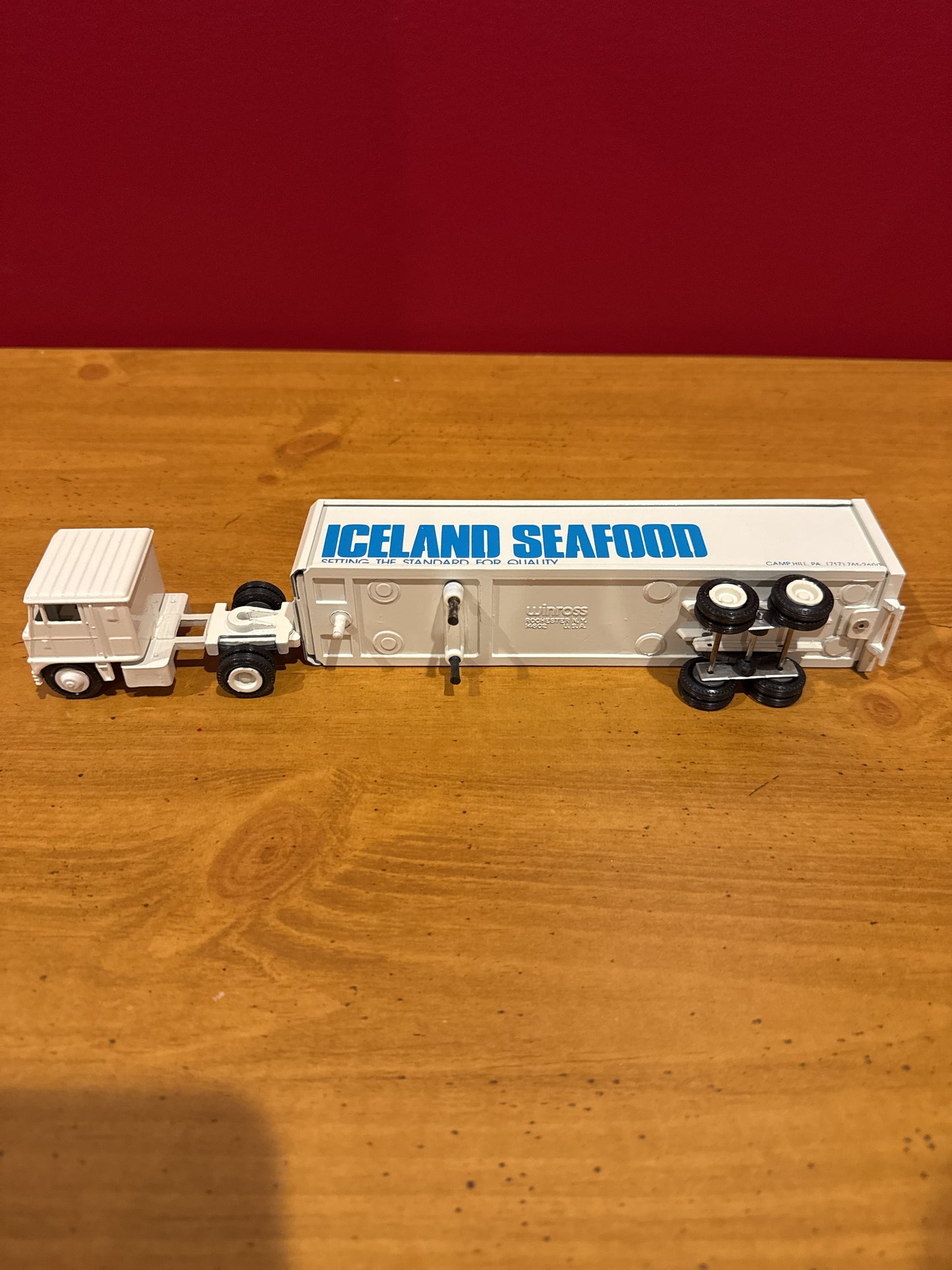 Iceland Seafood Camp Hill, PA 1986 Winross Truck New in Box