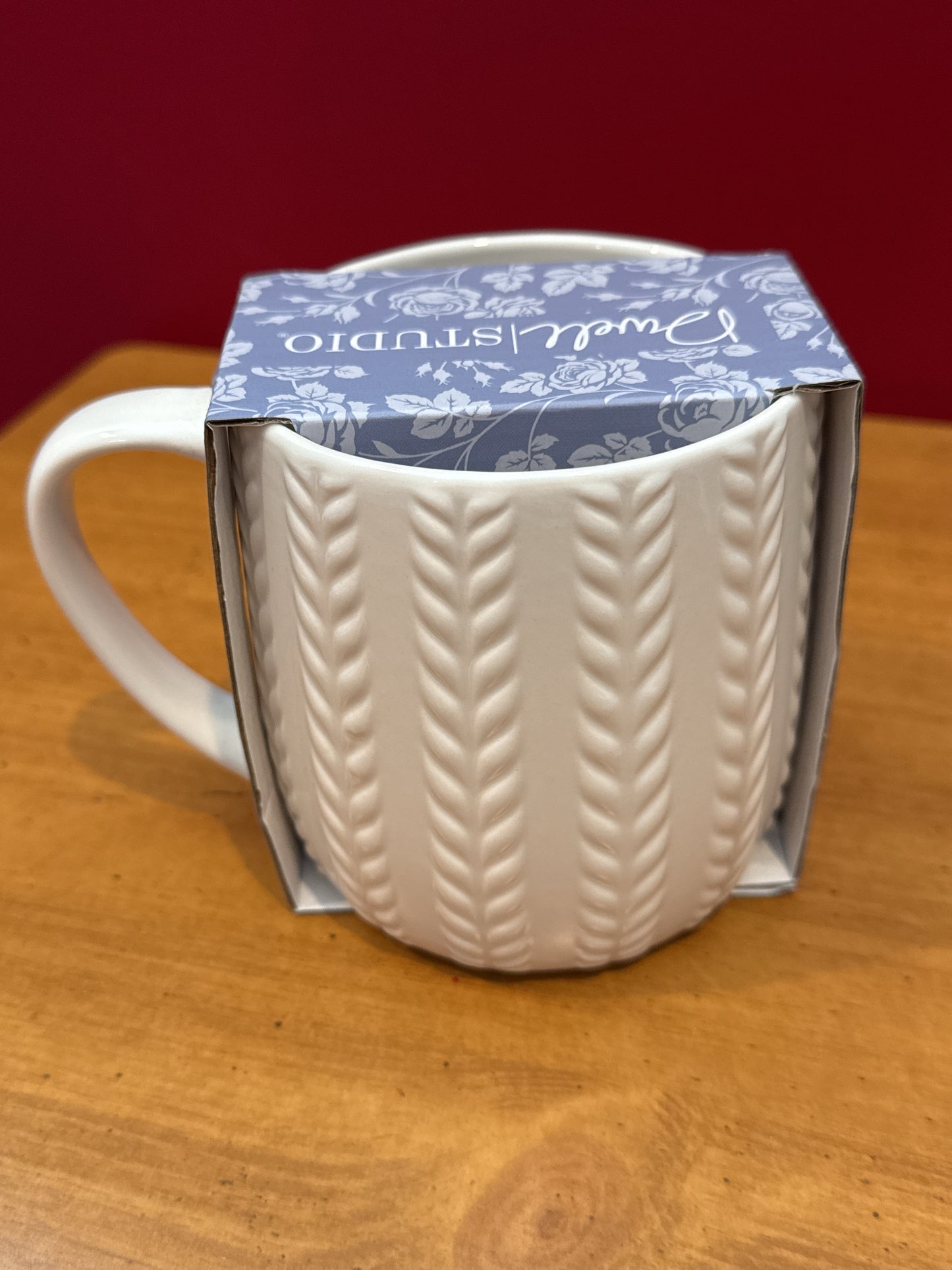 Dwell Studio White Ceramic Coffee Cup Mug Cable Knit Leaf Feather Embossed 4.5" Tall New