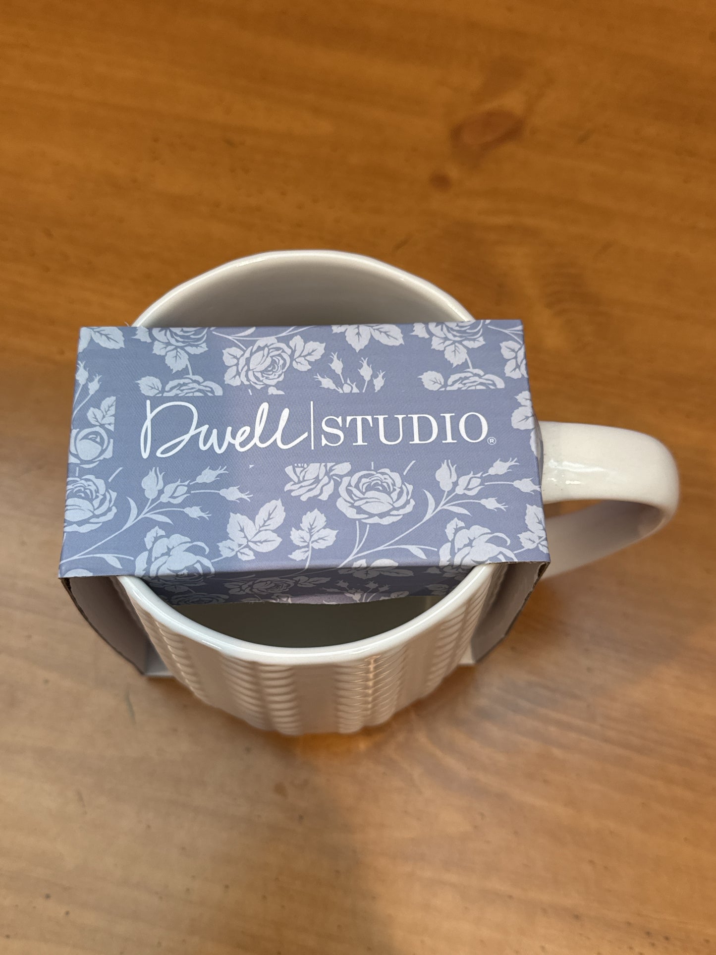Dwell Studio White Ceramic Coffee Cup Mug Cable Knit Leaf Feather Embossed 4.5" Tall New