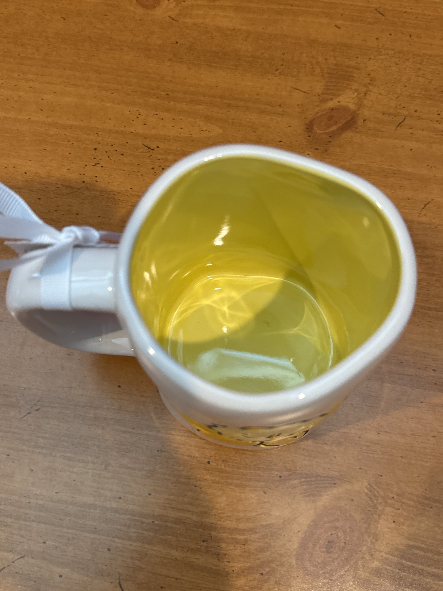 Rae Dunn "Mom" Yellow Interior Coffee Cup Mug 4 7/8" Tall New