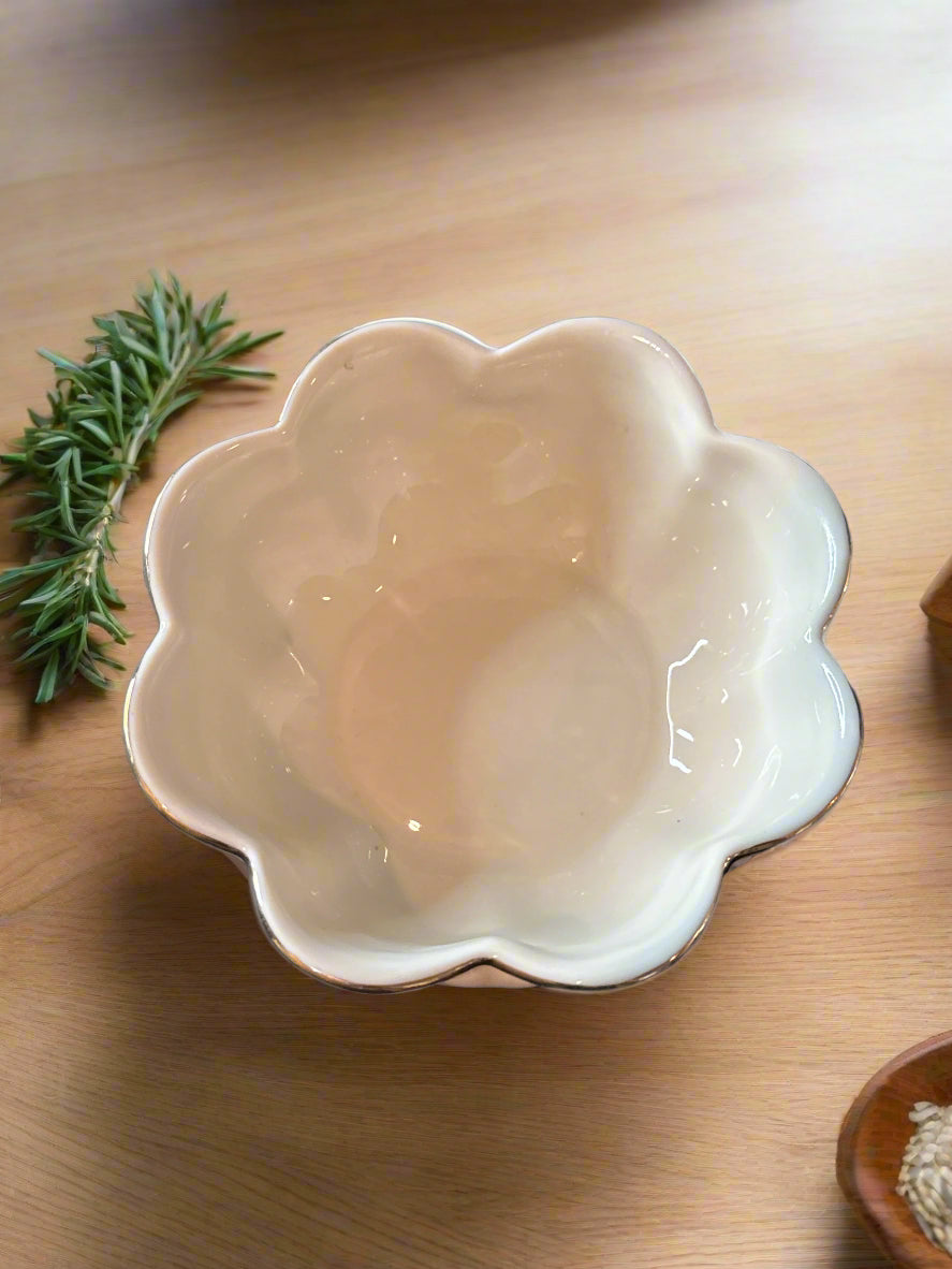 Lenox Devoted Hearts Bowl 4.5" Wide Heart Collection 24k Gold Trim Scalloped Vintage