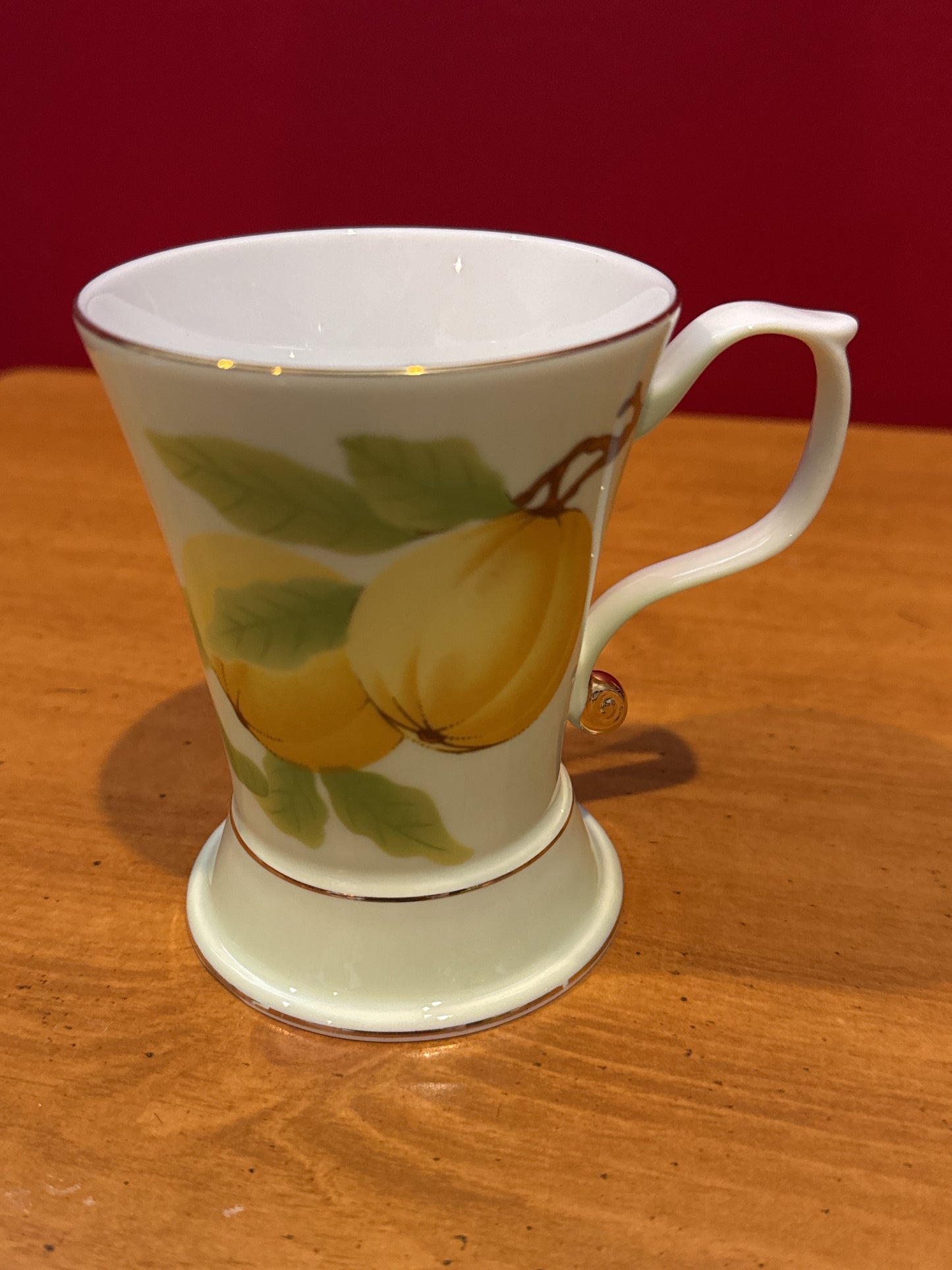 Best Selection Green Fruit Pears Coffee Tea Cup Mug 4 3/8" Tall New