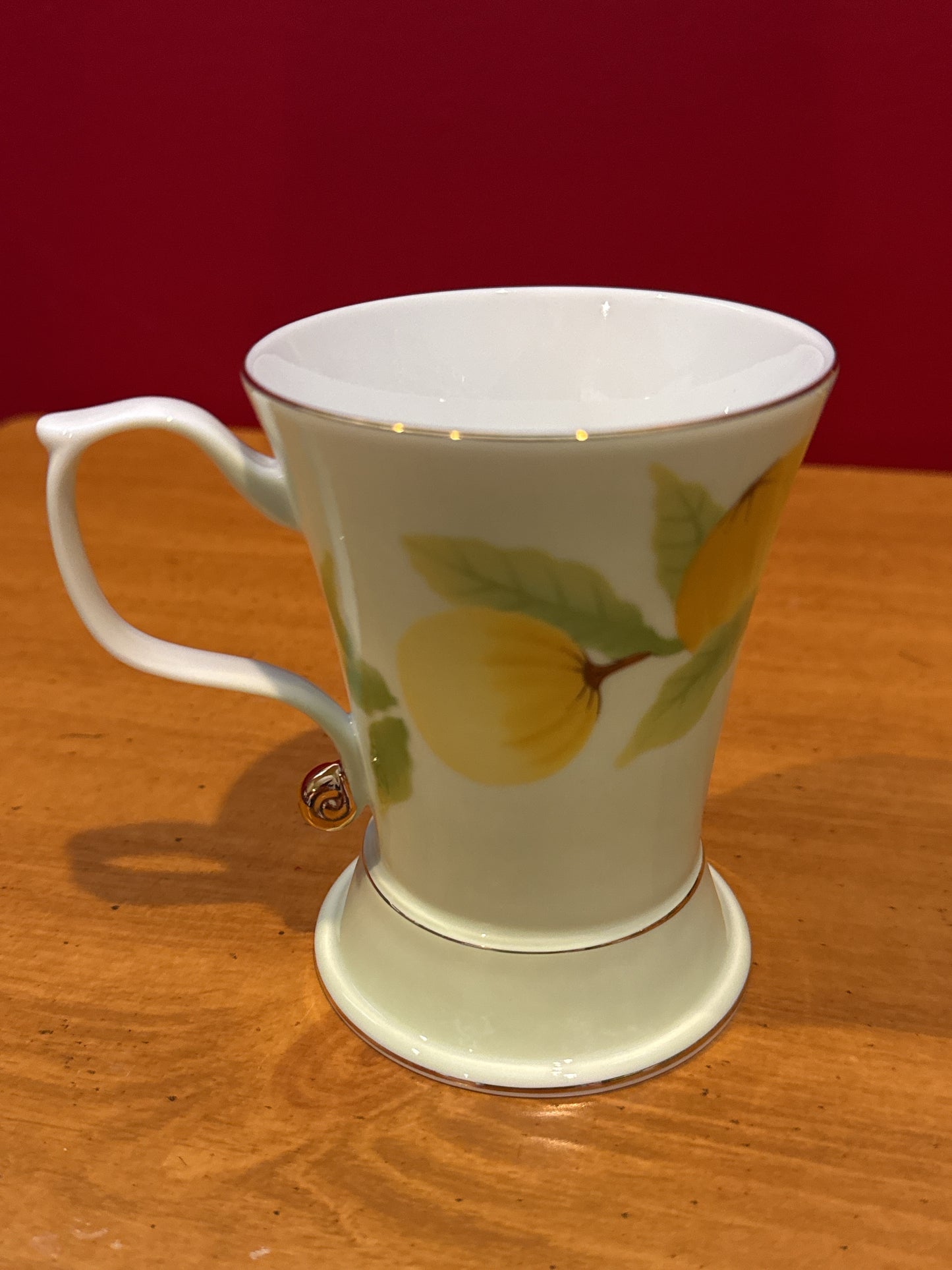 Best Selection Green Fruit Pears Coffee Tea Cup Mug 4 3/8" Tall New