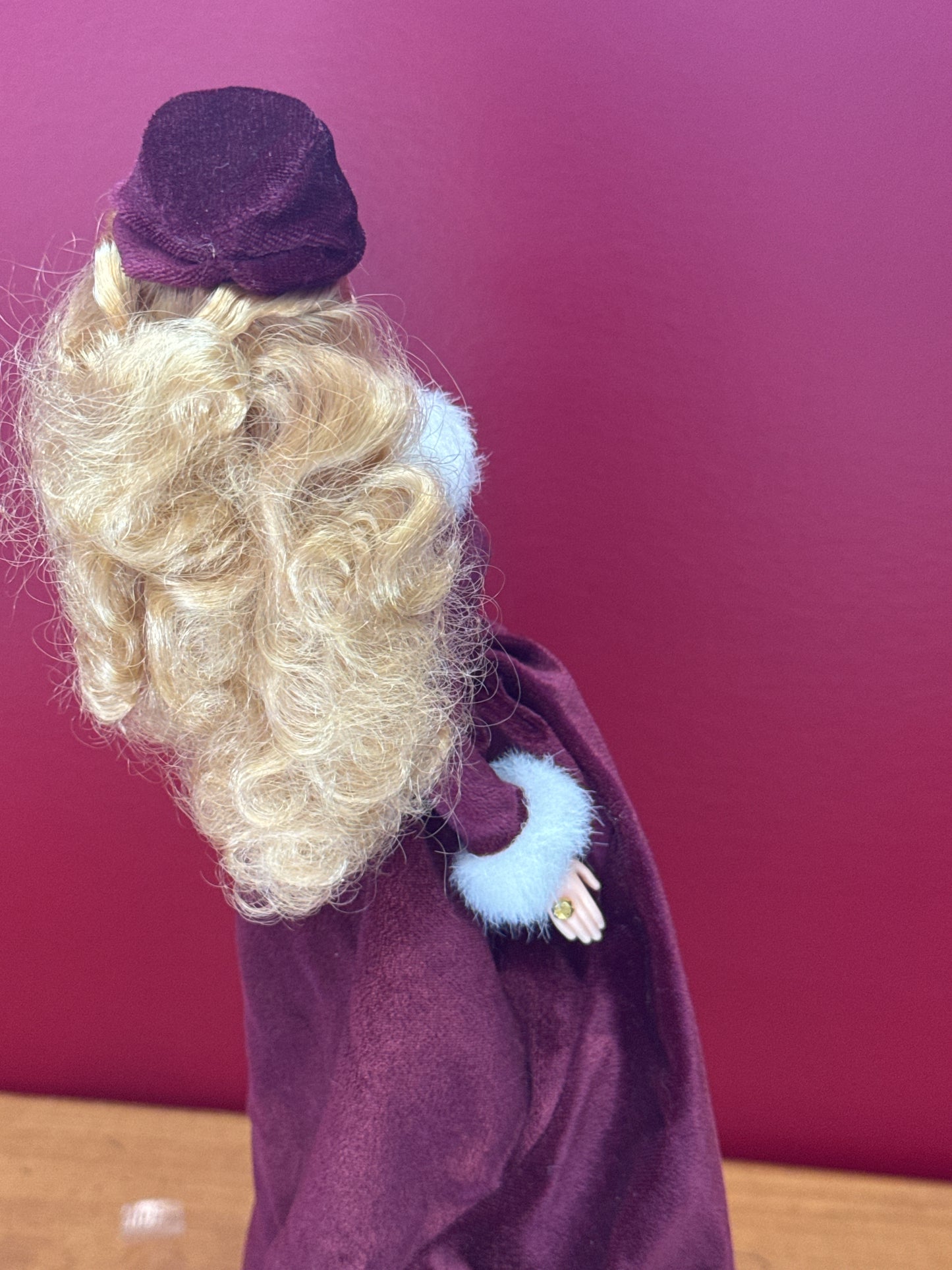 Victorian Vintage Ice Skater Barbie Doll 2000 by Mattel New in Box Works