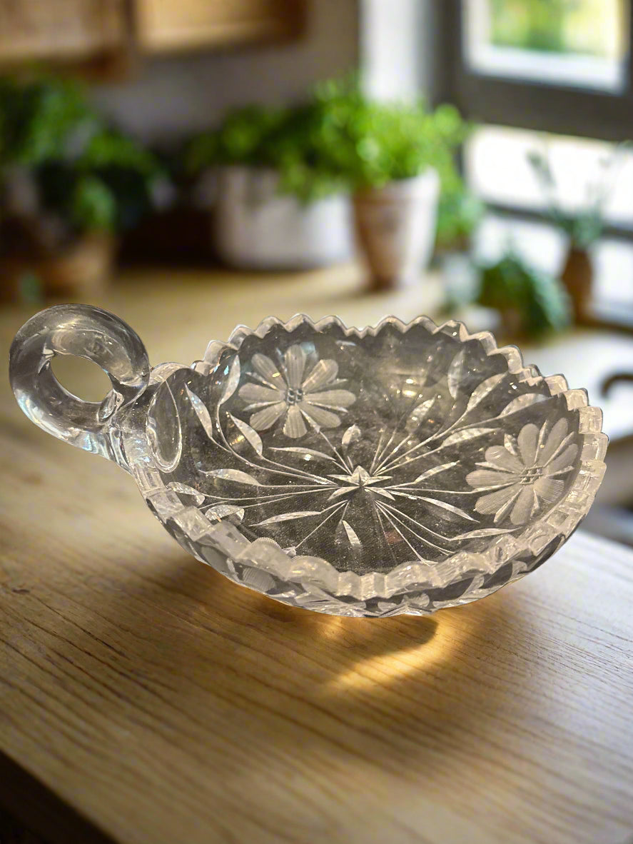 Vintage Etched Glass Candy Nut Dish with Finger Ring Handle & Daisy Flower Design 6" Wide