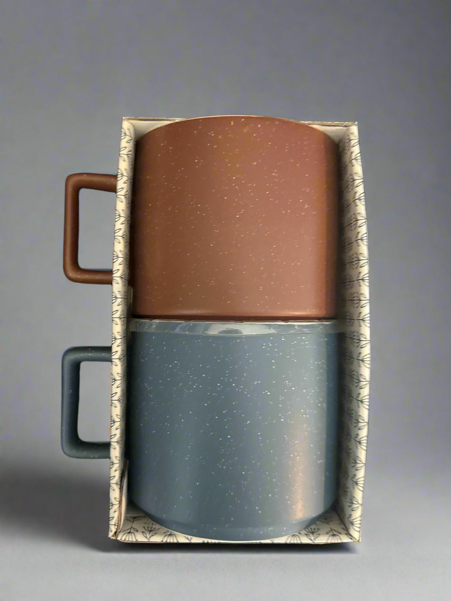 Pair of Eccolo Coffee Mugs Cups New in Box 3.5" Tall Blue and Brown 16oz