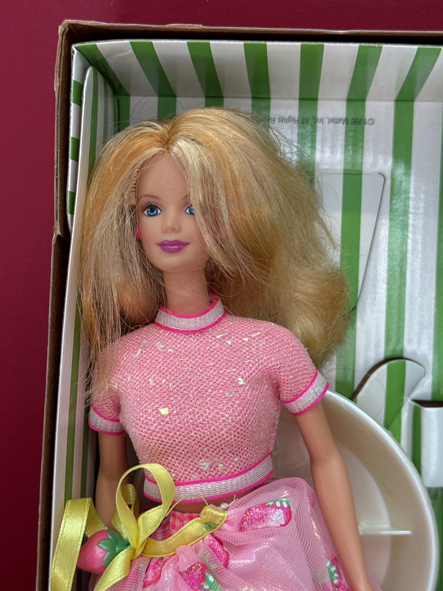 Barbie Doll Vintage 1998 Avon Exclusive Special Edition Strawberry Sorbet New in Box