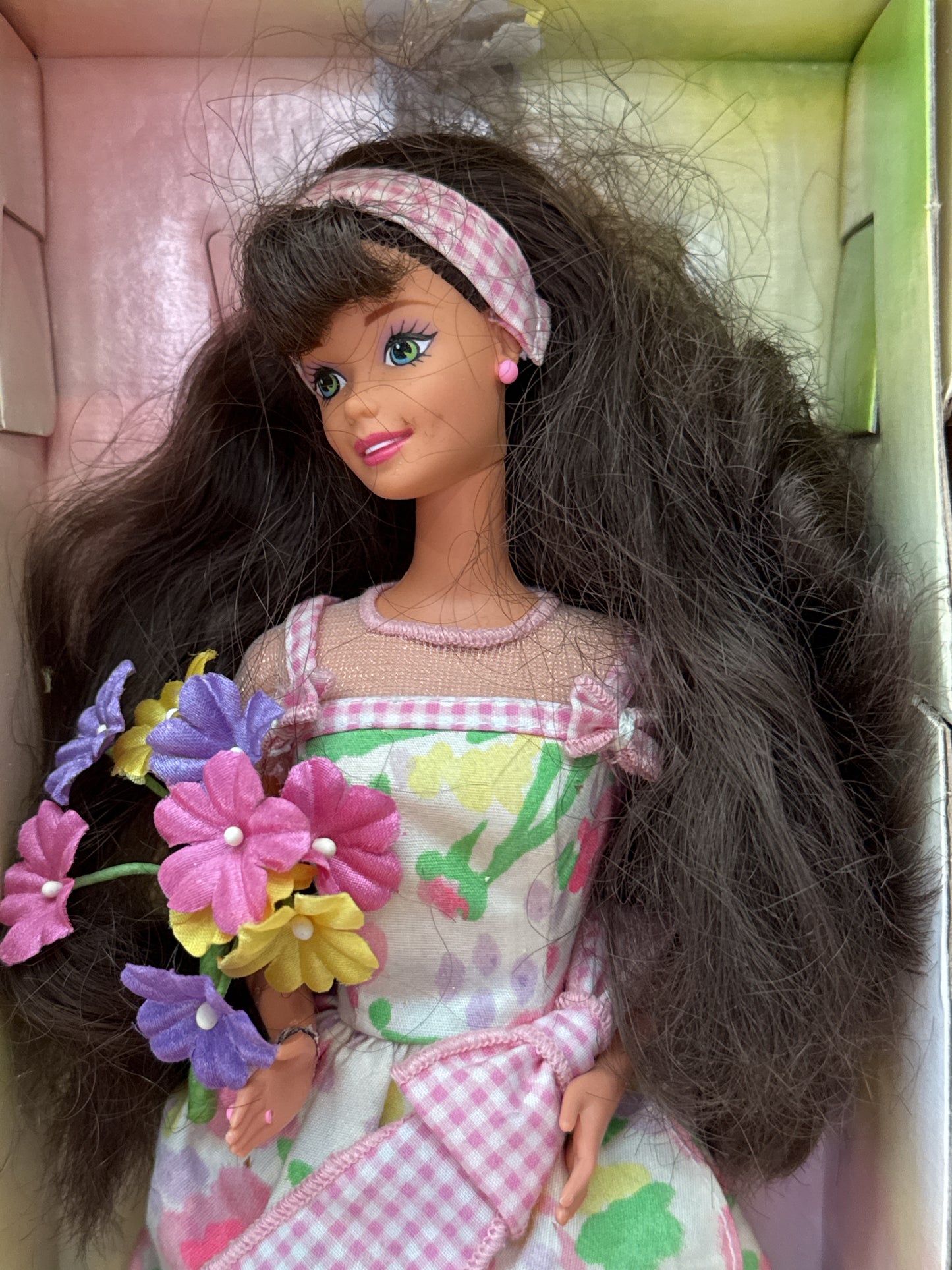 Barbie Doll Special Edition Avon "Spring Petals" 1996 Vintage New in Box