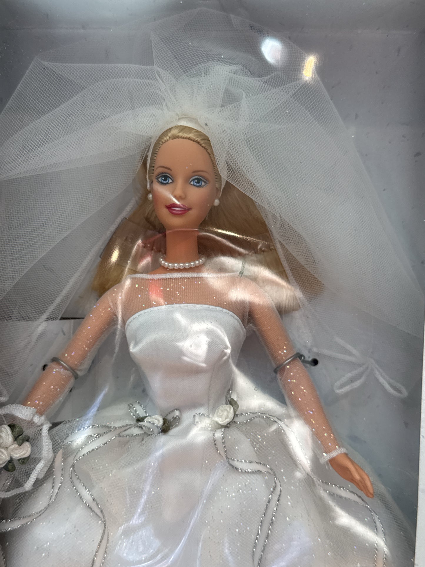 Blushing Bride Barbie Doll 1999 Mattel #26074 New in Box