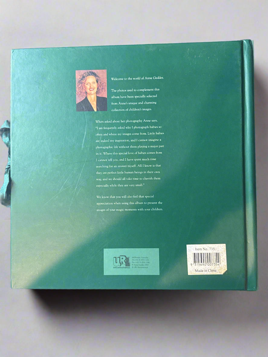 Vintage 1997 Anne Geddes Babies Photograph Album Holds 36 Photos Cute Babies 11.5" Tall