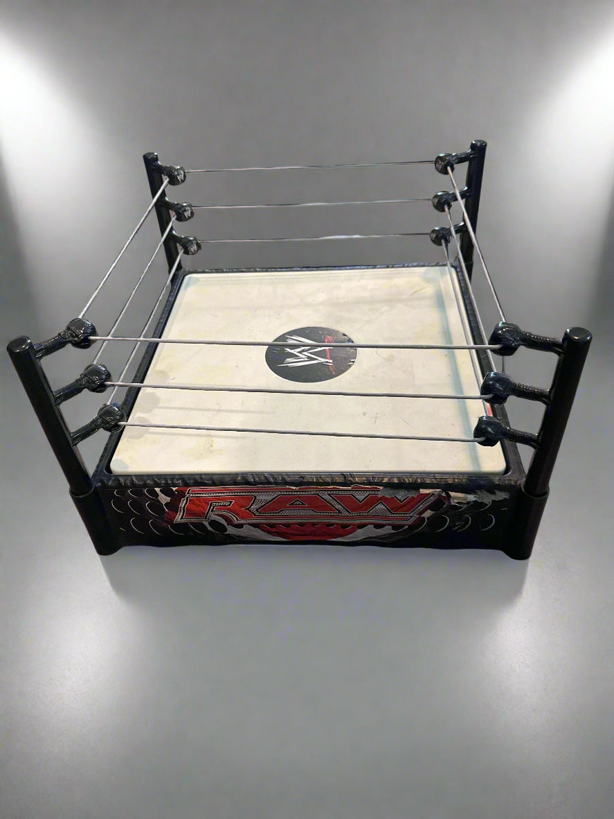 Mattel WWE WWF RAW Smackdown Wrestling Ring Arena Spring Loaded 2010 12.5" Wide