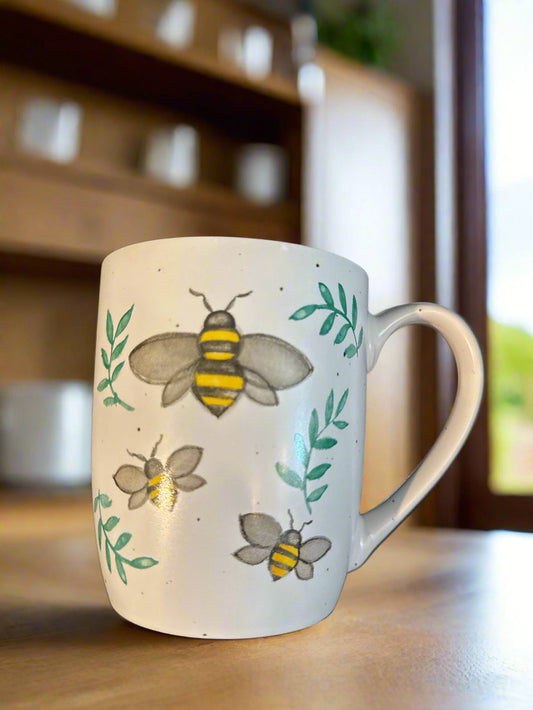 Heartland Hive "Busy Bee" Embosssed Ceramic Coffee Cup Mug New with Gift Tag 4.5" Tall