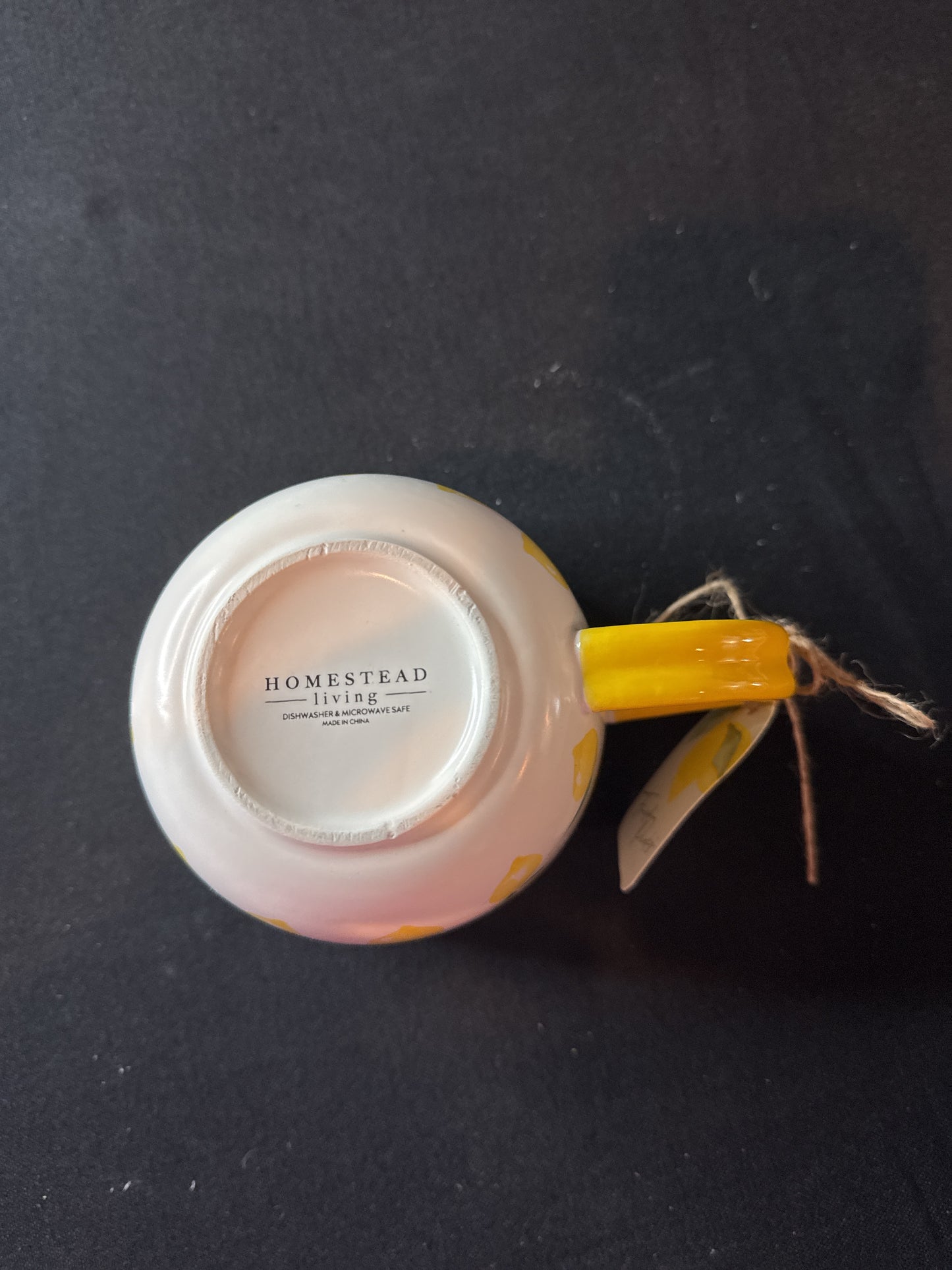 Homestead Living Yellow & White Lemon Large Coffee Cup Mug New with Tags 3.75" Tall