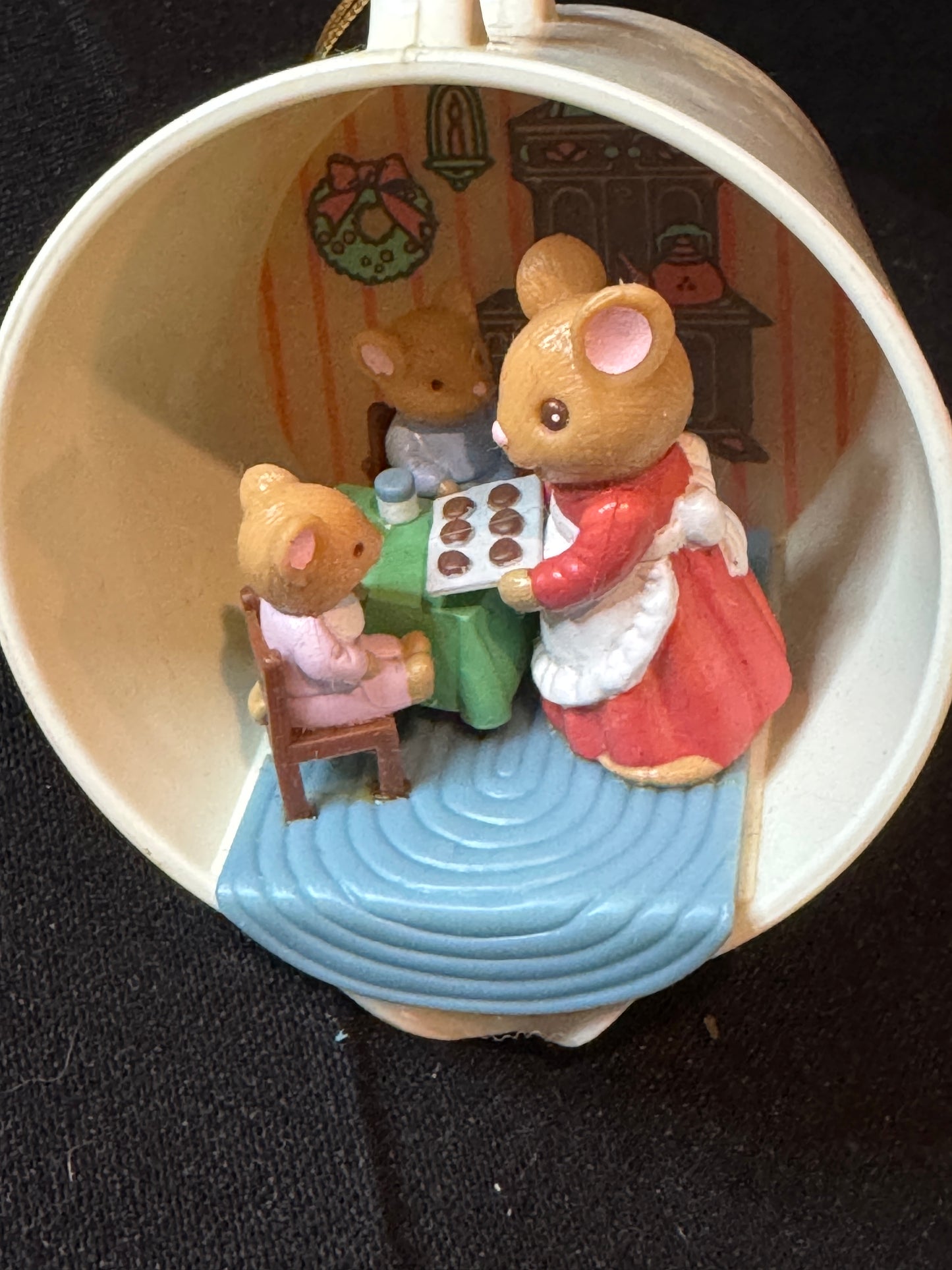 Vintage Rare Avon Merry Mice Treat Christmas Ornament Light up