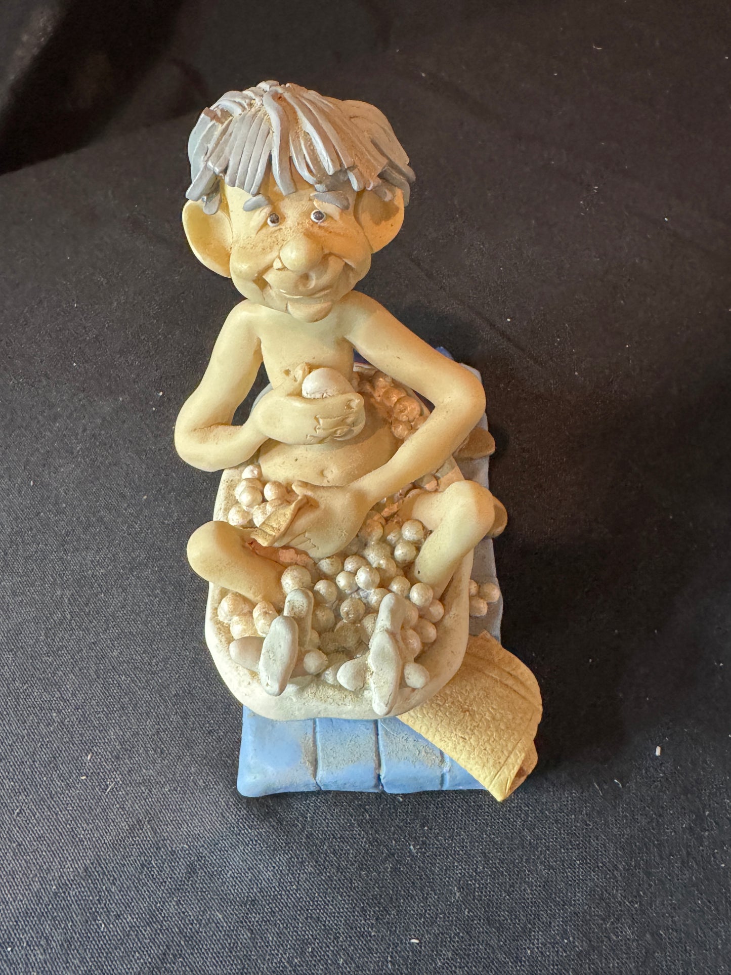 EFY Especially For You Bath Time Figurine New in Styrofoam. 6" Tall x 6" Long