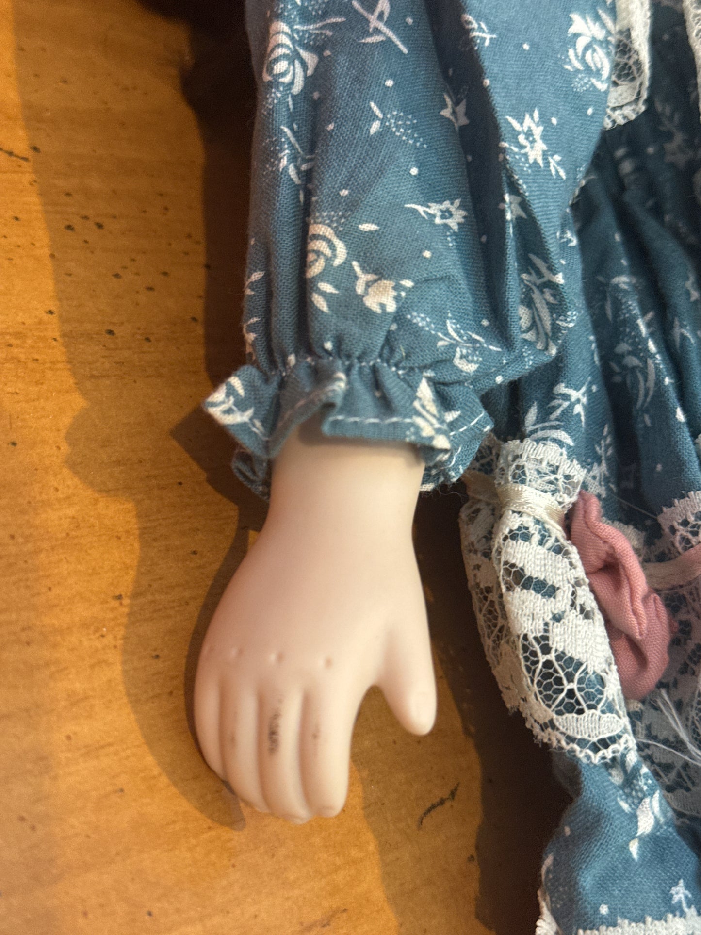 Vintage Collectible Porcelain Doll Dark Brown Hair Blue Floral Dress 15" Tall