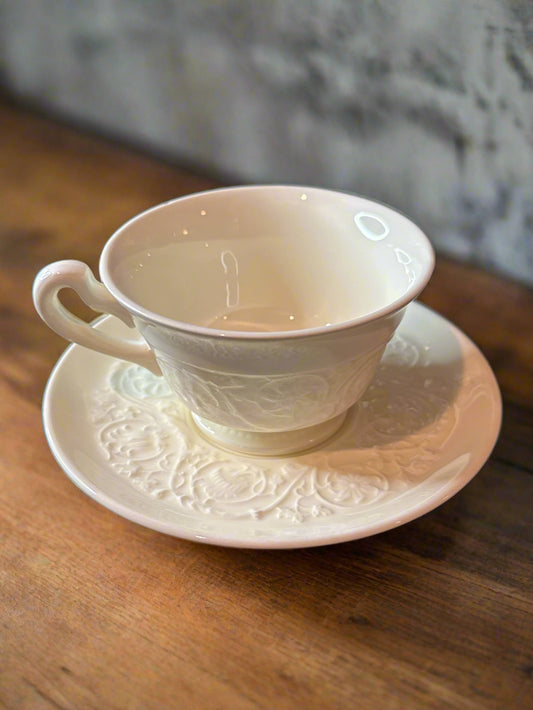 Antique Tea Cup With Saucer Wedgwood Etruria Barlaston Patrician 2 5/8" Tall