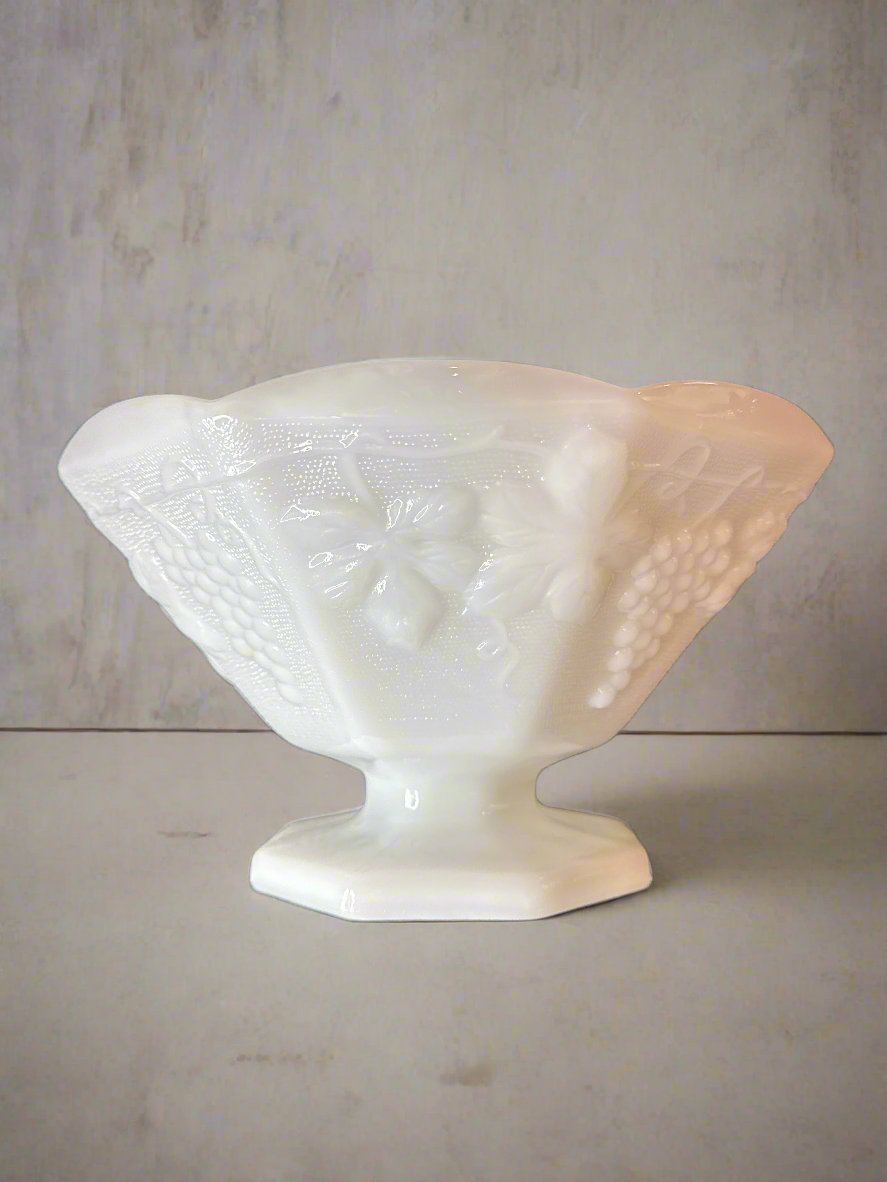 Vintage Large Milk Glass Table Centerpiece Bowl 9" Wide x 5" Tall