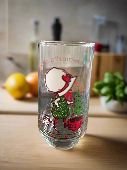 1977 Coca Cola Coke 5" Glass Holly Hobbie & Her Cat Merry Christmas Is The Nicest Time of All