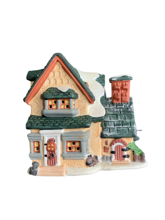 Cobblestone Corners 2001 Christmas Village 5" Porcelain Cottage