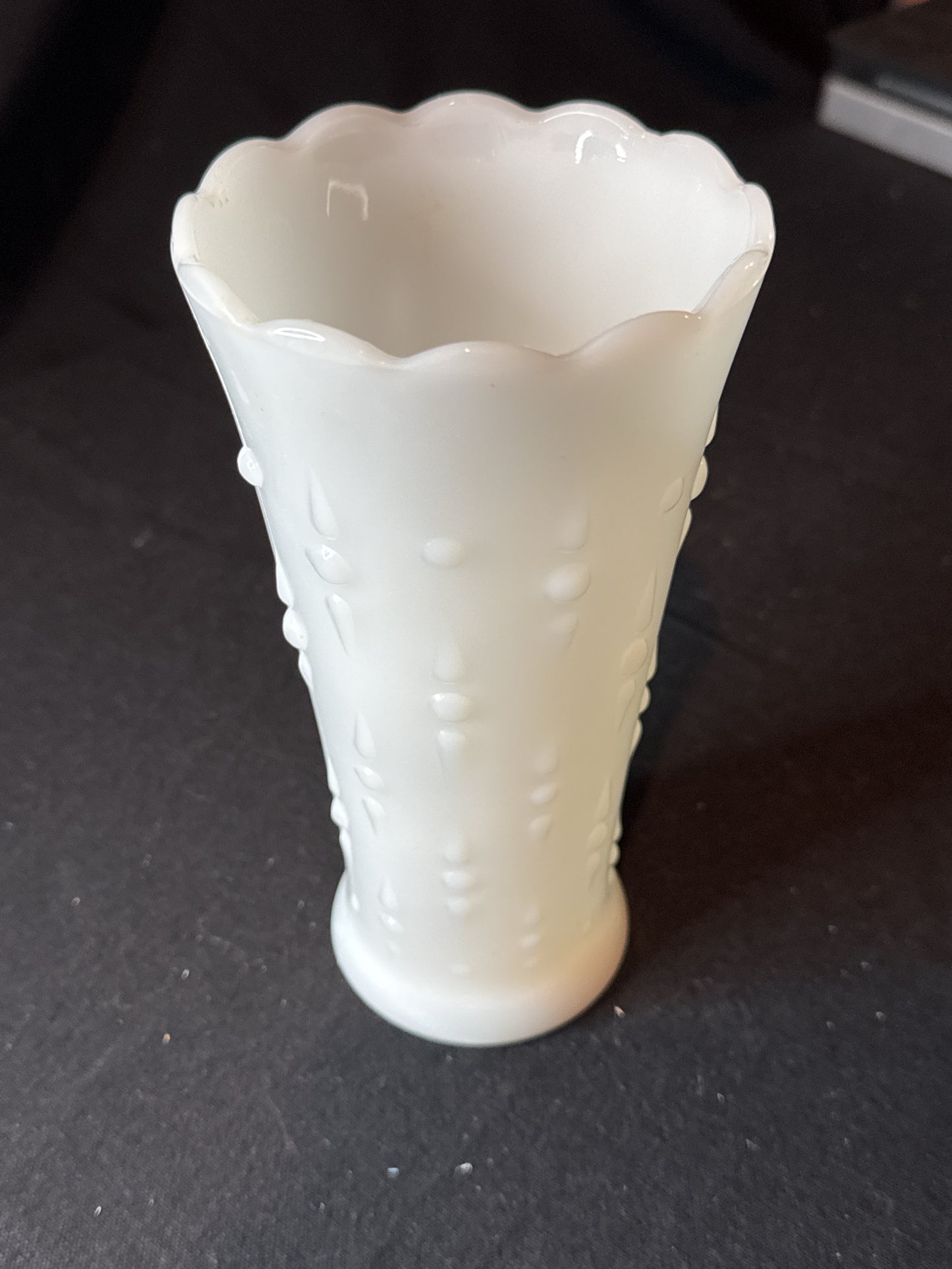 Anchor Hocking Milk Glass Vase White Glass Flower Holder Tear Drop Scalloped 7" Tall