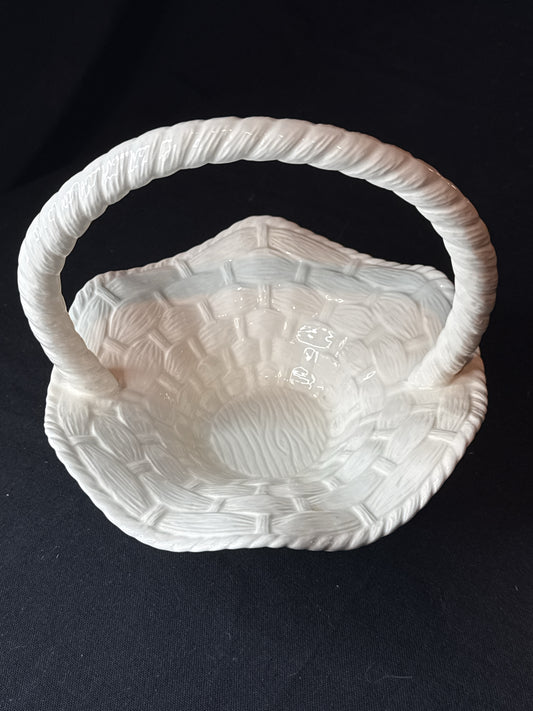 Medium White Weave Pattern Ceramic Basket with Handle 8" x 8" x 8"