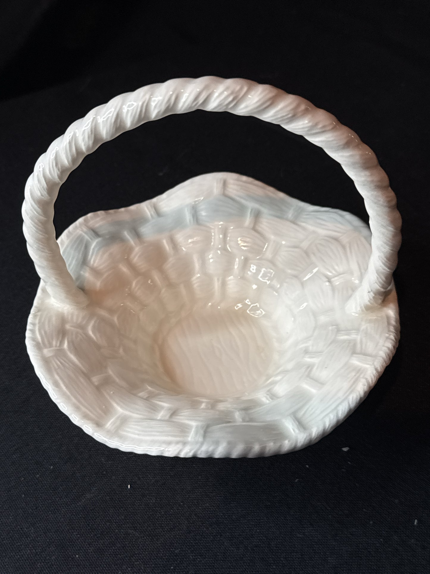 Small White Weave Pattern Ceramic Basket with Handle 5.5" x 5.5" x 5.5"