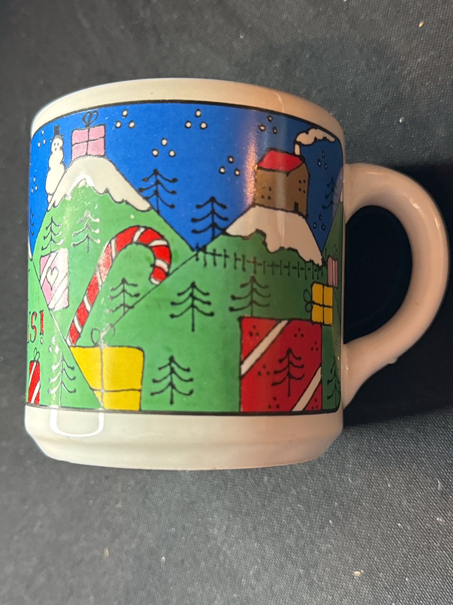 Houze Coffee Mug Happy Holidays Christmas Scene 3.75" Tall