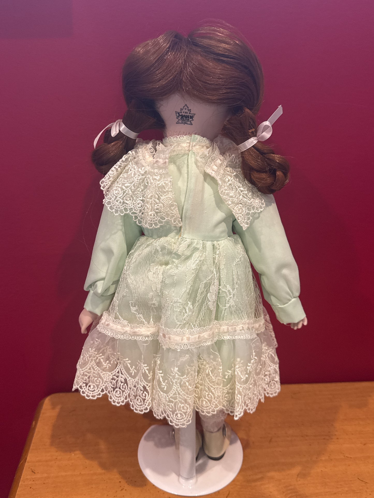 Seymour Mann Porcelain Collectible Doll Connoisseur Collection Maureen 16" Tall