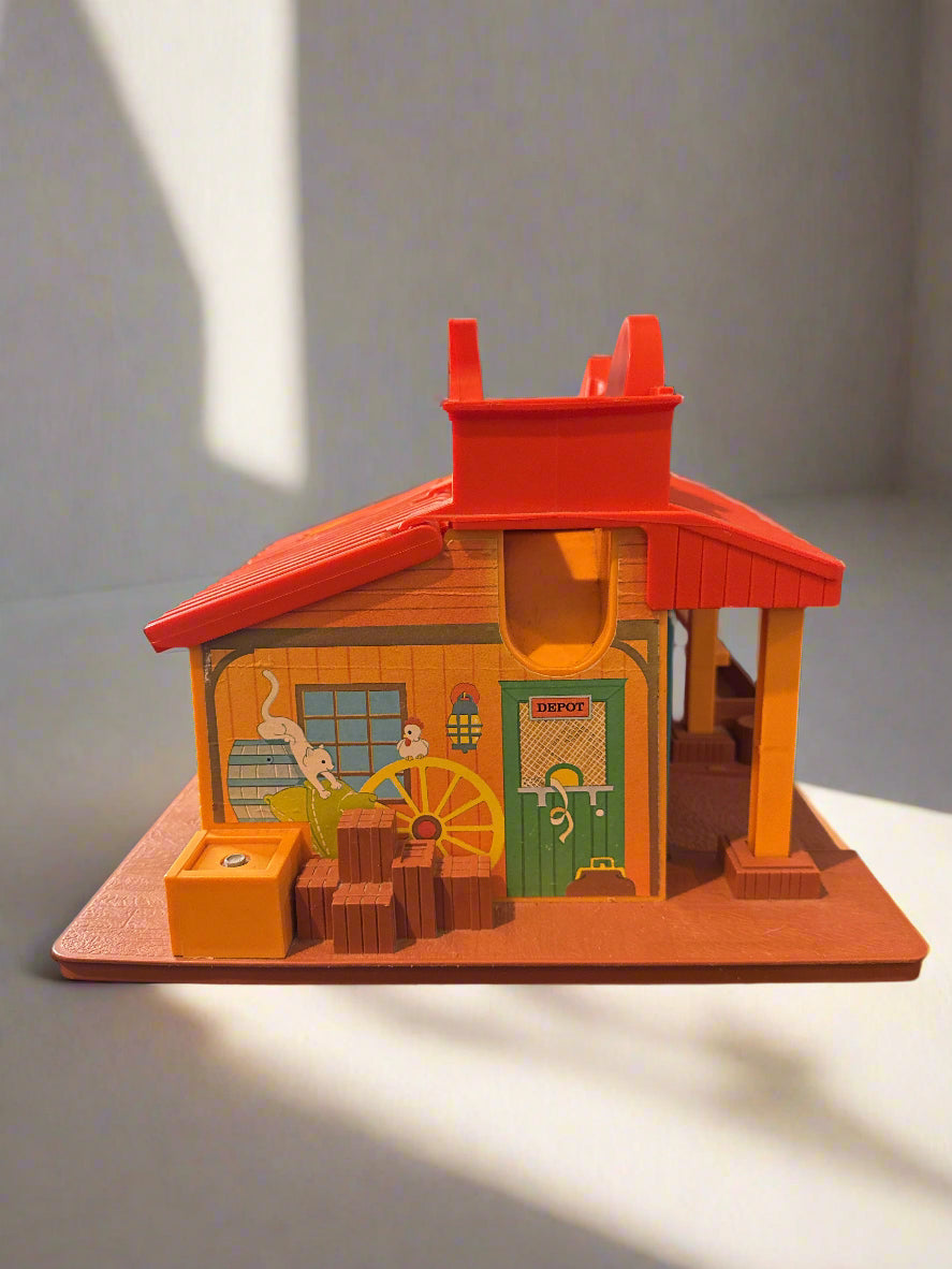 Vintage 1982 Fisher Price Little People Family Western Town 934 (Building Only)