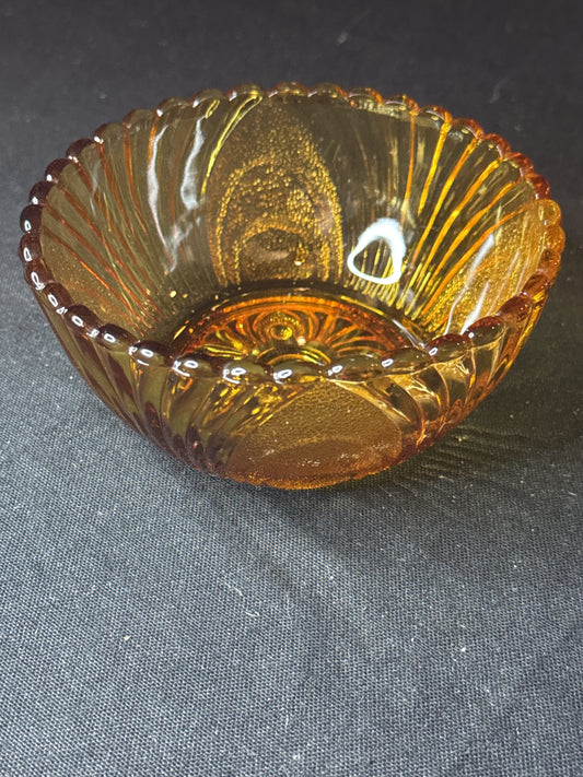 Brockway Nouveau Amber Swirl Glass Vintage Fruit Bowl Scalloped Edge 2.25" T x 4.75" W