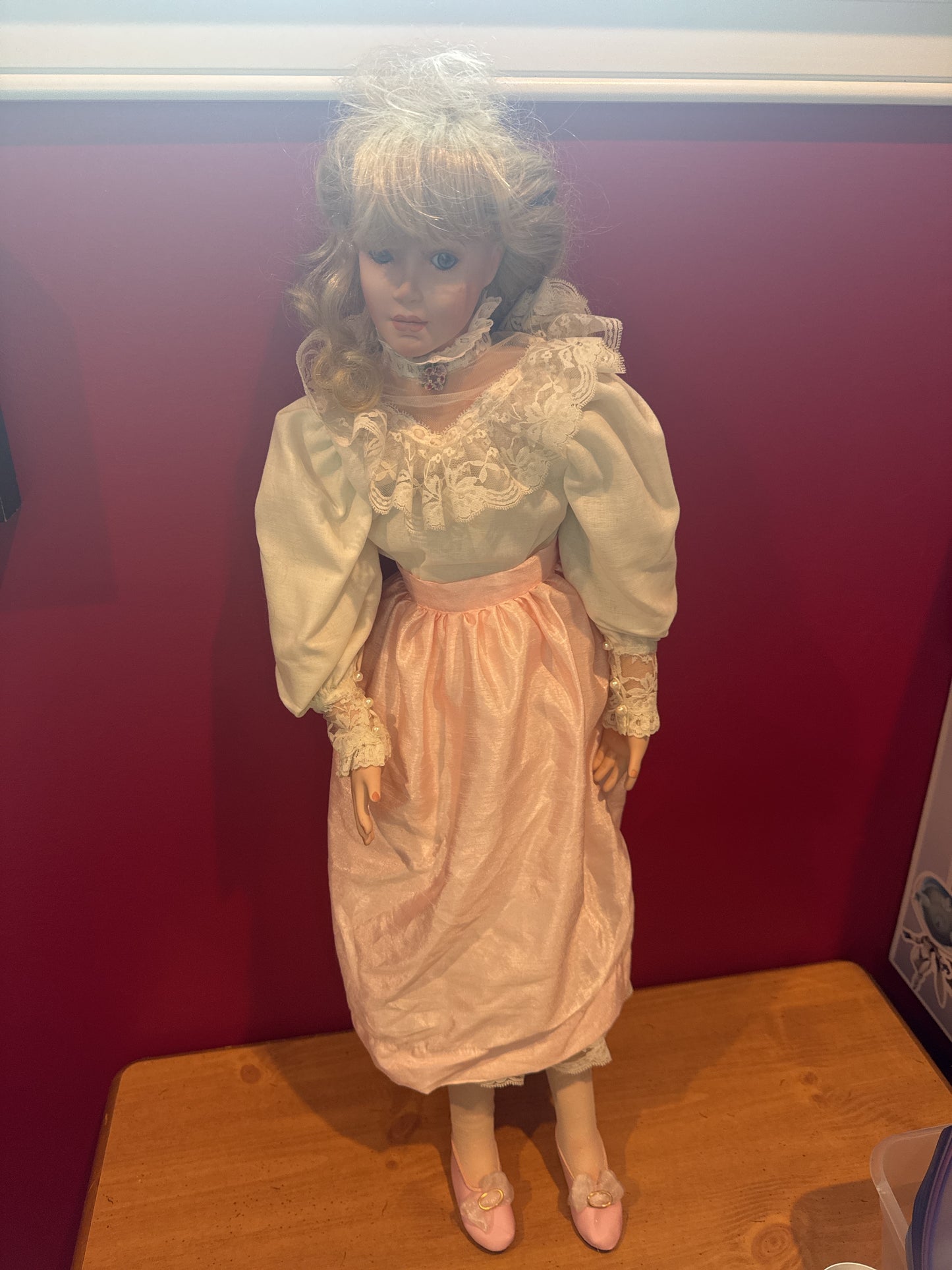 Karen McDonald Large 28" Tall Porcelain Collectible Doll World Gallery of Dolls 0063/2000